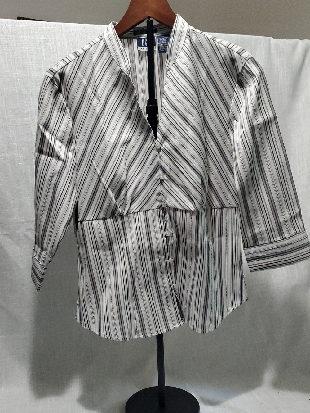 DCC Missy Black and White Striped Button-Down Blouse SZ L